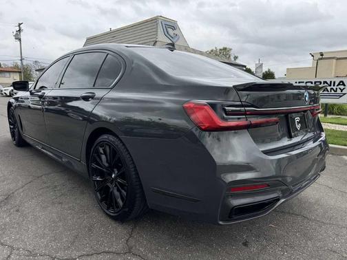 Dravit Grey Metallic 2020 BMW 740 740i