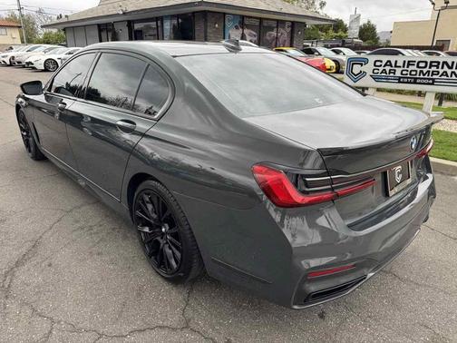 Dravit Grey Metallic 2020 BMW 740 740i