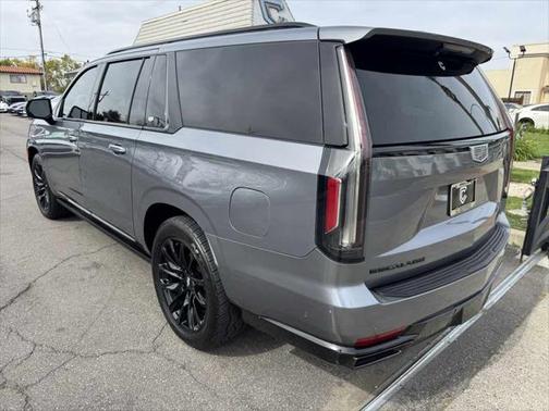 2022 Cadillac Escalade ESV Sport