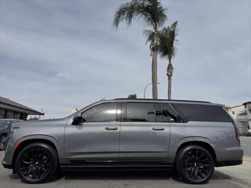 2022 Cadillac Escalade ESV Sport
