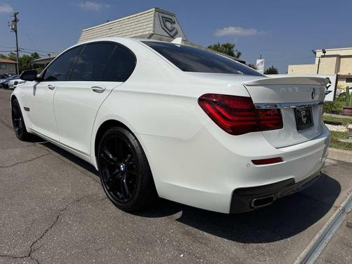 Alpine White 2014 BMW 740 740i