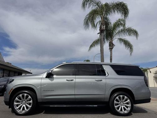 2025 Chevrolet Suburban Premier