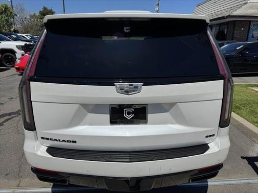 2022 Cadillac Escalade Sport