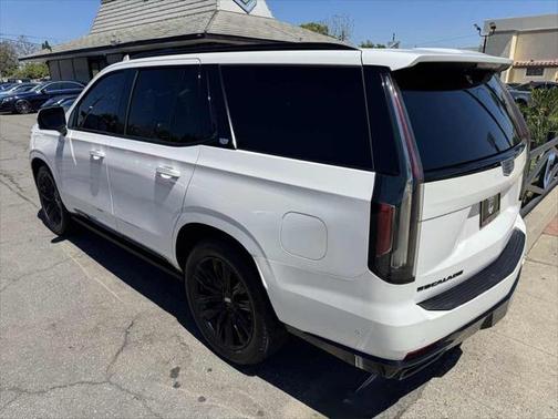 2022 Cadillac Escalade Sport