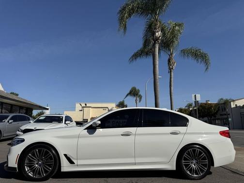 2018 BMW 540 540i