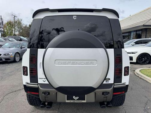 2022 Land Rover Defender 90 X-Dynamic SE