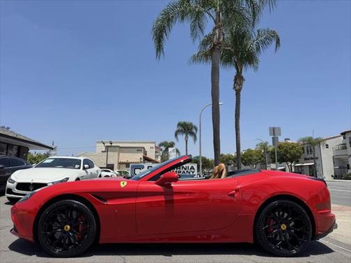 2016 Ferrari California T
