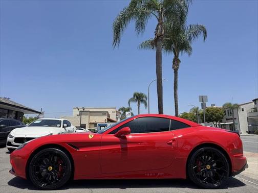 2016 Ferrari California T