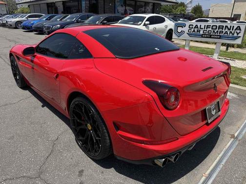 2016 Ferrari California T