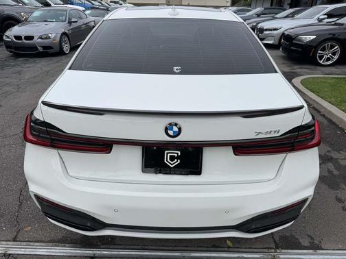 2020 BMW 740 740i