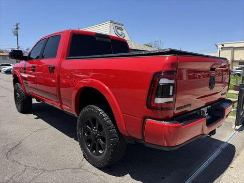 2022 RAM 2500 Laramie Crew Cab 4x4 6'4' Box