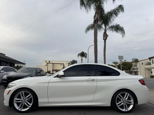 2016 BMW 228 228i
