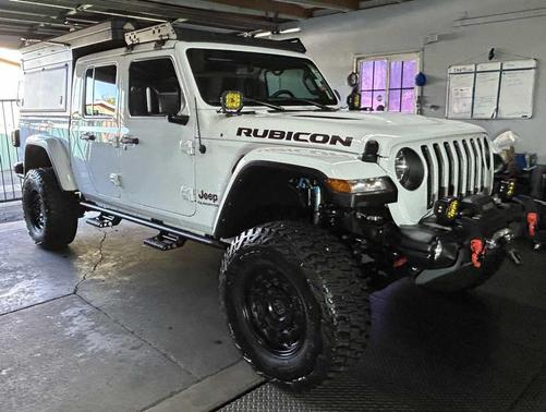 Bright White Clearcoat 2022 Jeep Gladiator Rubicon