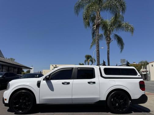 Oxford White 2022 Ford Maverick XL