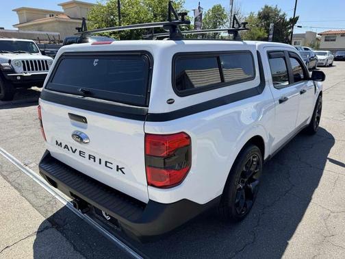 Oxford White 2022 Ford Maverick XL