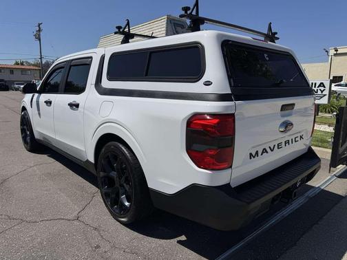 Oxford White 2022 Ford Maverick XL