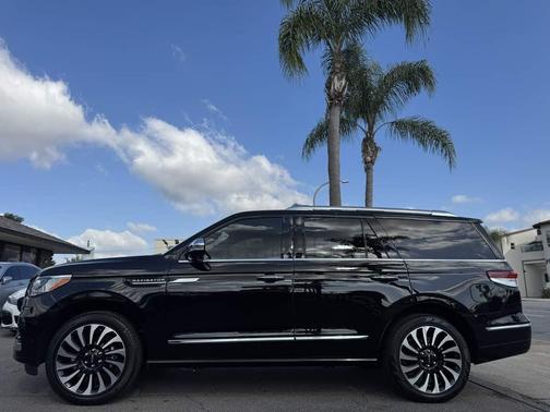 2023 Lincoln Navigator Black Label