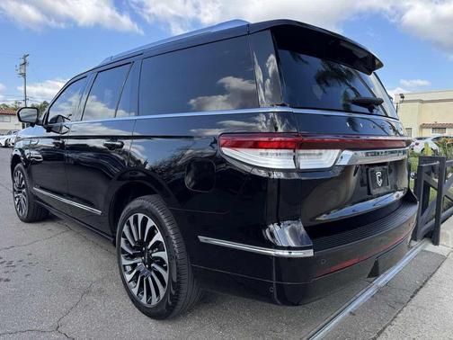 2023 Lincoln Navigator Black Label