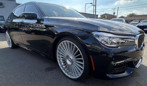 2019 BMW 740 740i
