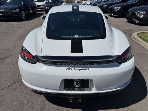 2021 Porsche 718 Cayman 