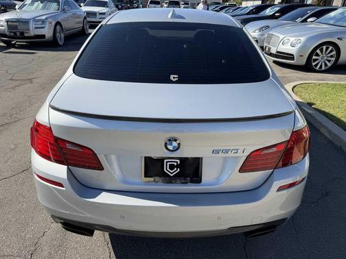 Glacier Silver Metallic 2016 BMW 550 550i