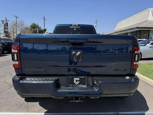 Patriot Blue Pearlcoat 2021 RAM 3500 Laramie Crew Cab 4x4 8' Box