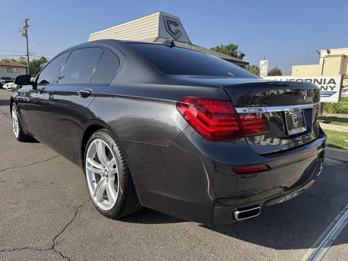 2015 BMW 750 Li