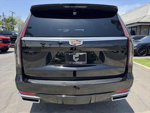 2022 Cadillac Escalade ESV Premium Luxury