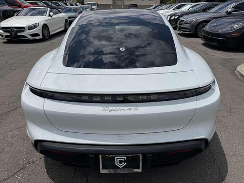 Carrara White Metallic 2020 Porsche Taycan 4S