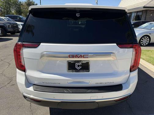 White Frost Tricoat 2023 GMC Yukon Denali