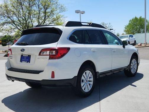 Crystal White Pearl 2015 Subaru Outback 2.5i Premium