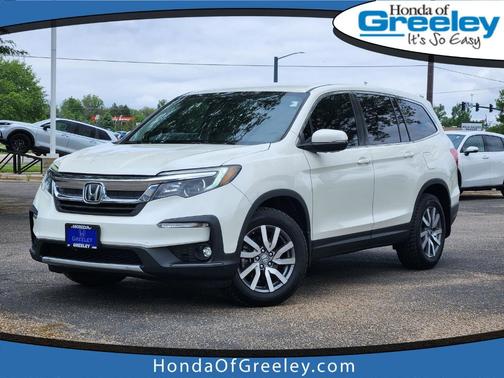 White 2019 Honda Pilot EX
