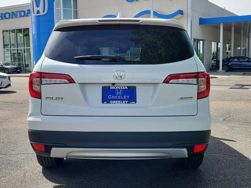White 2022 Honda Pilot EX-L