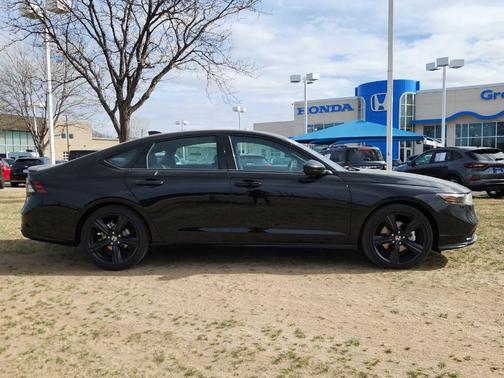 Crystal Black Pearl 2026 Honda Accord Hybrid Sport-L