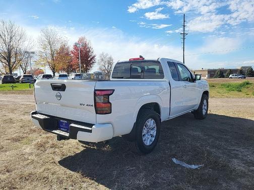 2023 Nissan Frontier SV