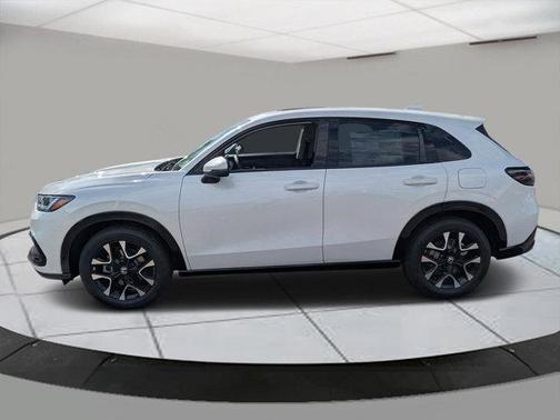Platinum White Pearl 2027 Honda HR-V EX-L