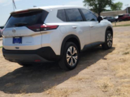 Brilliant Silver Metallic 2023 Nissan Rogue SV