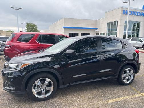 Crystal Black Pearl 2019 Honda HR-V LX