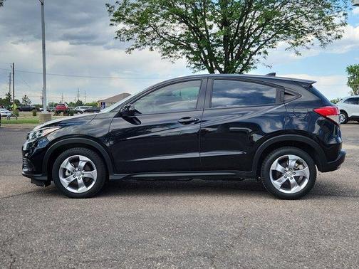 Crystal Black Pearl 2019 Honda HR-V LX