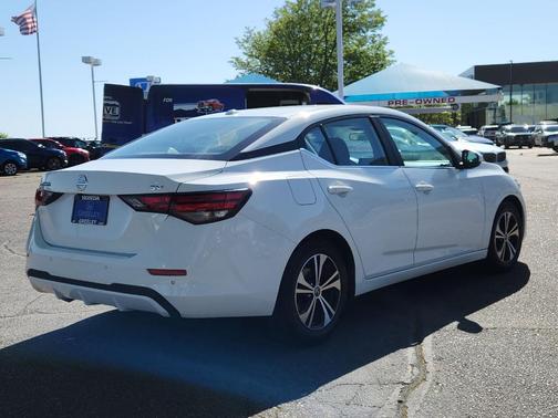 Cloud White 2023 Nissan Sentra SV