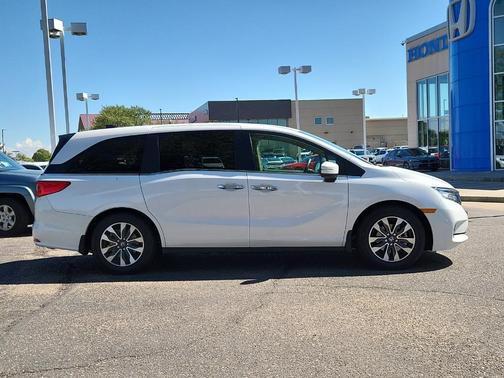 Platinum White Pearl 2023 Honda Odyssey EX-L