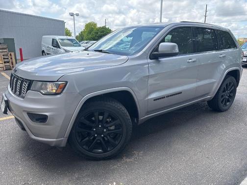 2019 Jeep Grand Cherokee Altitude
