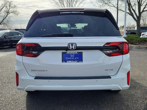 Platinum White 2026 Honda Odyssey Elite