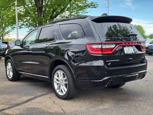 DB Black Crystal Clearcoat 2025 Dodge Durango GT
