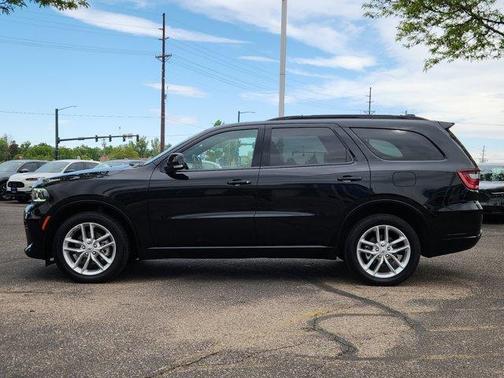 DB Black Crystal Clearcoat 2025 Dodge Durango GT