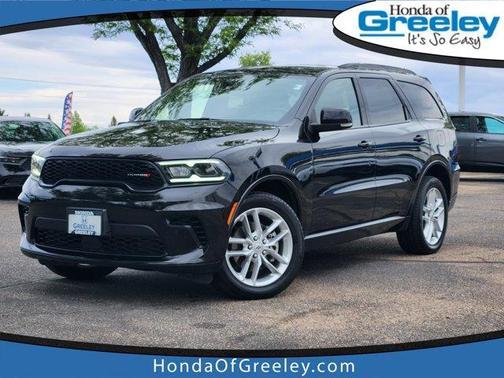 DB Black Crystal Clearcoat 2025 Dodge Durango GT