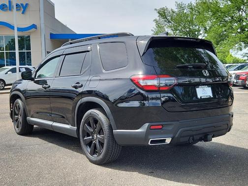 Black 2025 Honda Pilot Black Edition