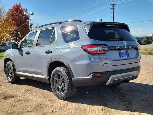 Sonic Gray Pearl 2026 Honda Pilot TrailSport