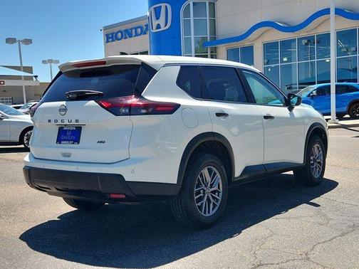Glacier White 2024 Nissan Rogue S