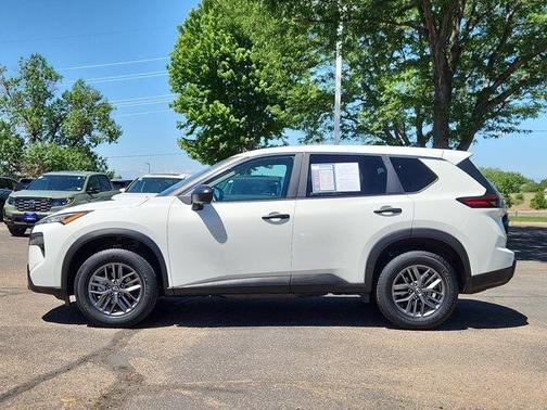 Glacier White 2024 Nissan Rogue S